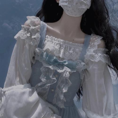 我被困在同一天一千年